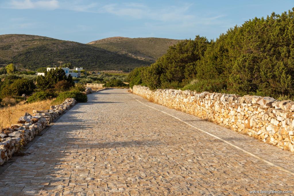 Path to the ancient marble quaries nearby