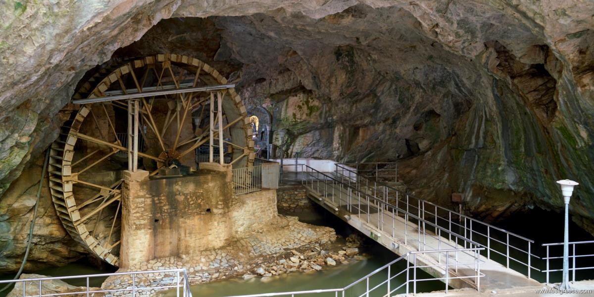 Impressive Maaras cave