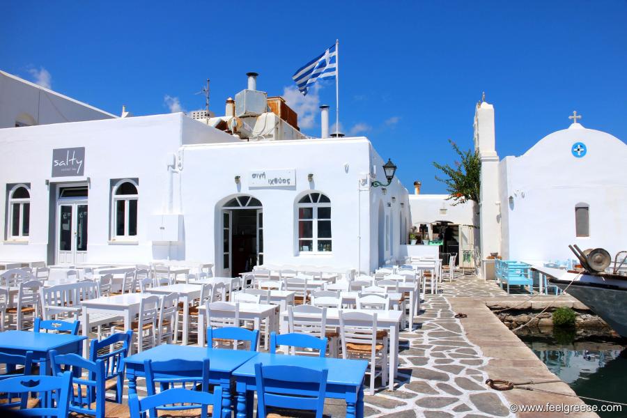 This lovely taverna in the old harbor will get really crowded in the evening