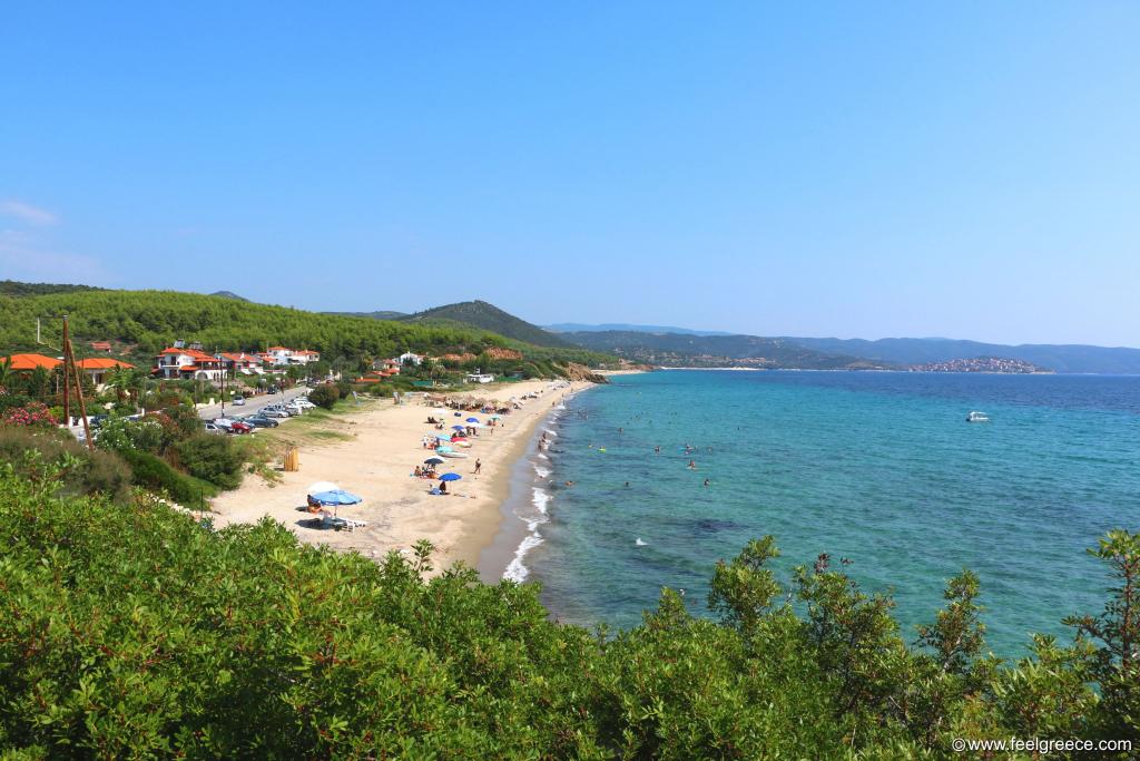 The smaller beach of Salonikiou