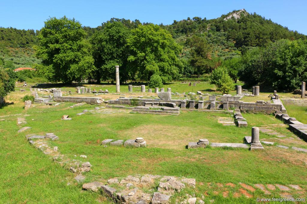 ancient ruins close to the center of Limenas